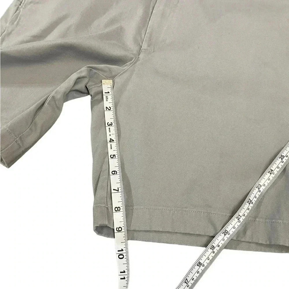 Roundtree & Yorke Bermuda Above the Knee Men’s Gray Flat Front Shorts size 36 - Picture 6 of 8